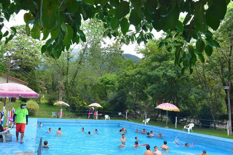 Las termas que son perfectas para toda la familia. Las termas que son perfectas para toda la familia. 