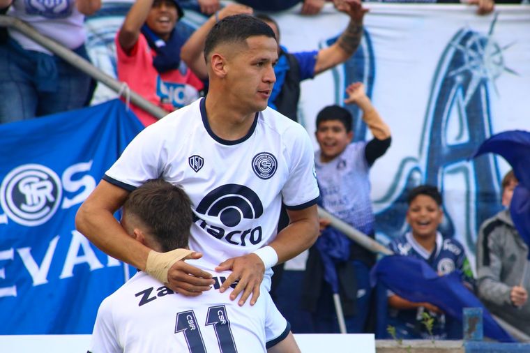 Con gol de Arce, la Lepra sigue prendido bien arriba: fue victoria 1-0 ante Riestra Foto: Prensa CSIR