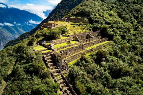 Esta ciudad del Imperio Inca se encuentra oculta entre la selva y Los Andes Foto: shutterstock