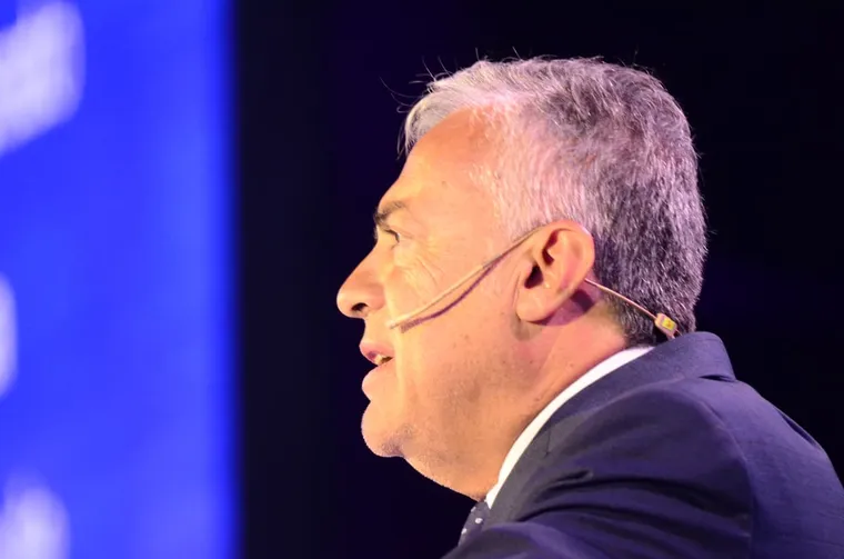 Alfredo Cornejo disertó en el Summit AmCham Argentina