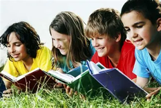 Un niño, un joven que no lee al menos diez libros al año, no podrá leer su vida y no podrá leer la realidad.