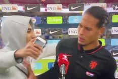 Van Dijk no reaccionó bien Foto: captura de TV Van Dijk no reaccionó bien Foto: captura de TV