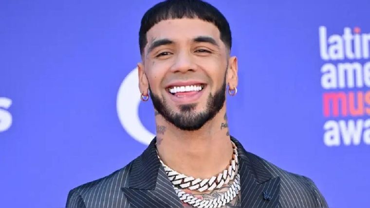 Anuel AA lanzó una tiradera contra Arcángel en la que nombra a su exnovia Karol G. Foto: Getty Images
