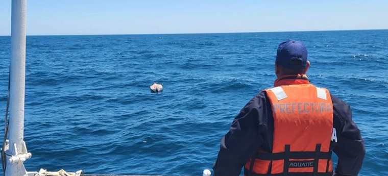 Prefectura encontró el kayak del joven desaparecido Foto: NA