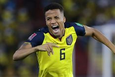 El embajador de Ecuador en Qatar dijo que Byron Castillo está afuera del Mundial.