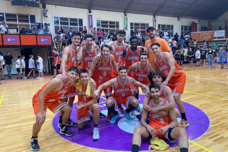 Rivadavia superó a Atenas en Mendoza. Foto: Prensa Rivadavia