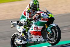 El piloto no tuvo pudor y mostró todo.