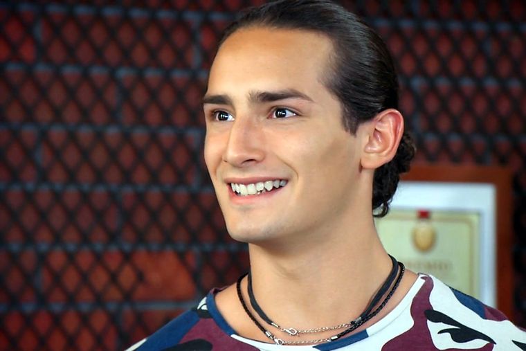 Emilio Osorio es uno de los cantantes y actores estrella de la nueva generación en México.