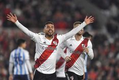 Paulo Díaz y Beltrán, los goleadores de la noche. Foto: Télam Paulo Díaz y Beltrán, los goleadores de la noche. Foto: Télam