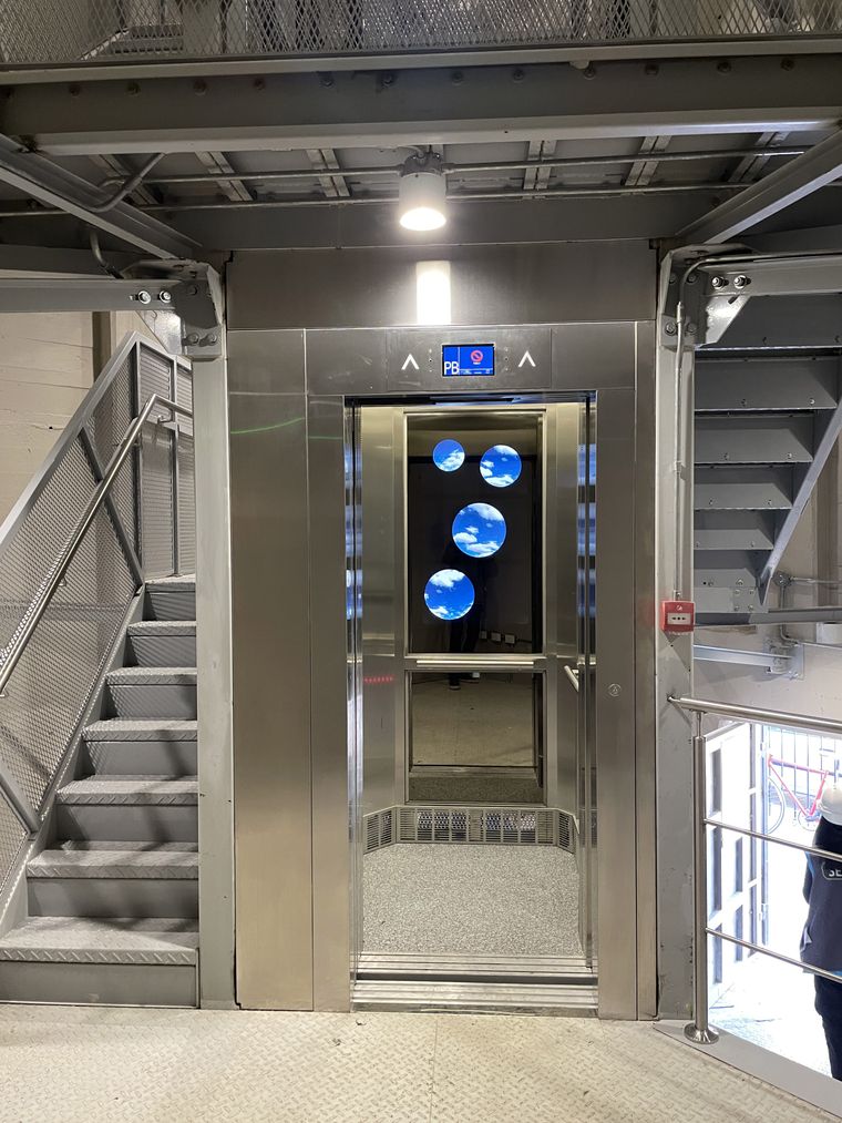 El nuevo ascensor del obelisco.