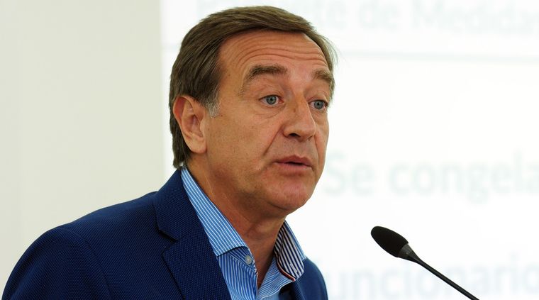 Rodolfo Suarez anunció el congelamiento de tarifas el 2 de enero. Foto: ALF PONCE / MDZ