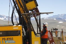 Cambio en las normas: primer paso de un camino extenso en la explotación de cobre. Foto: Gobierno de Mendoza
