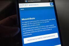 Cómo se puede pagar el Monotributo con tarjeta de crédito. Foto: Santiago Tagua/MDZ