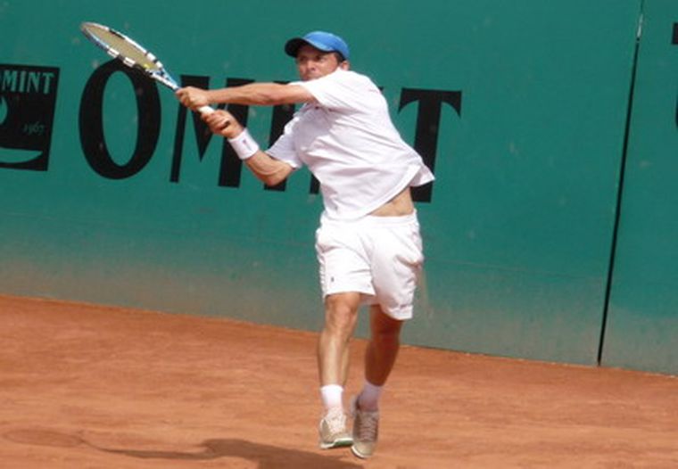 Juan Ferrer ganó y jugará las semifinales. Foto: MDZ
