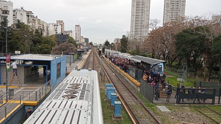 El servicio del ferrocarril Sarmiento funciona con interrupciones.&nbsp;