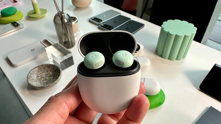 Los Pixel Buds Pro 2 reciben una actualización que mejora la gestión de la batería y añade nuevas funciones de sonido. Los Pixel Buds Pro 2 reciben una actualización que mejora la gestión de la batería y añade nuevas funciones de sonido.