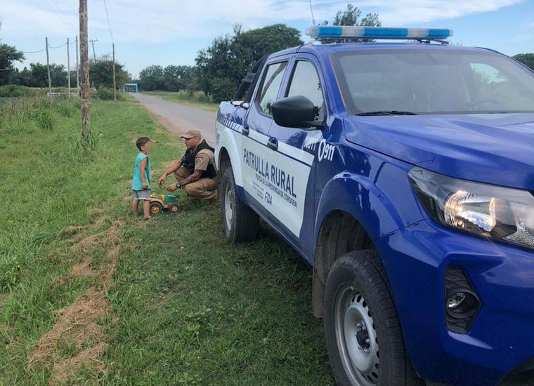 El nene de 2 años fue hallado por la Patrulla Rural. Foto: Policía de Córdoba.