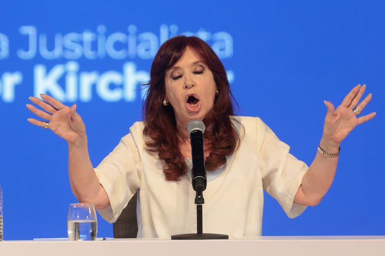 Cristina Kirchner no logra articular un relato sólido para explicar la crisis Foto: EFE