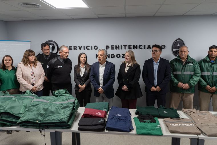 Cornejo celebró la producción de los presos