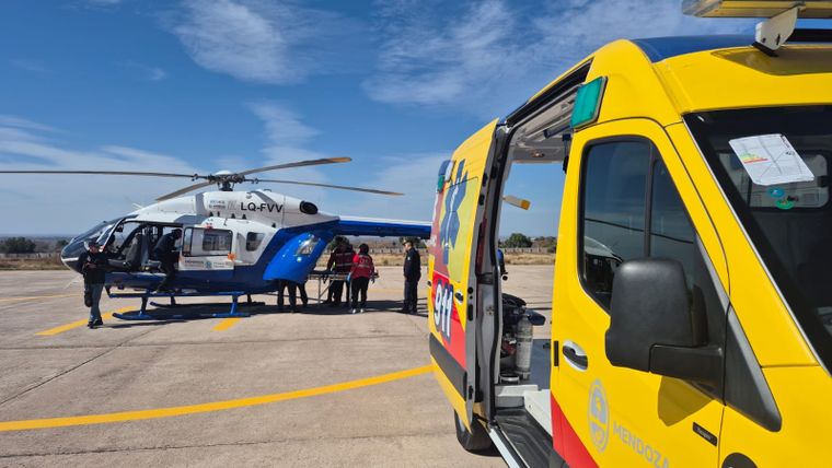 Tras sufrir un accidente doméstico en su vivienda, en San Rafael, un hombre de 38 años fue trasladado de urgencia en helicóptero hasta la Ciudad de Mendoza.