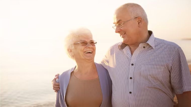 ANSES permite que los familiares de un pensionado fallecido soliciten el cobro de sus haberes. Foto: Freepik