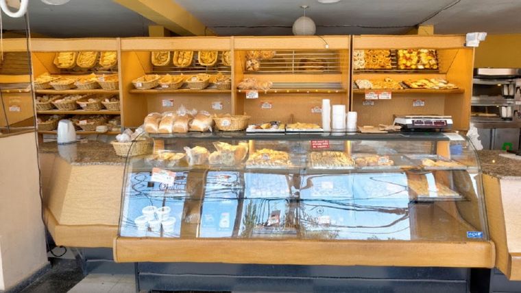 La empleada de la panadería fue abusada por un hombre que había encargado una torta