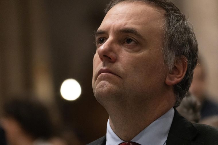 Manuel Adorni en el peor momento de su carrera. Manuel Adorni en el peor momento de su carrera.