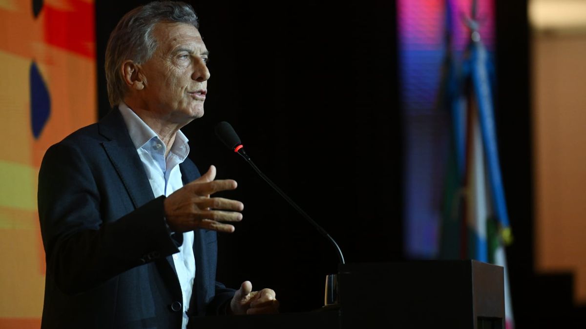 El PRO arremetió contra Manuel Adorni por sus cont
