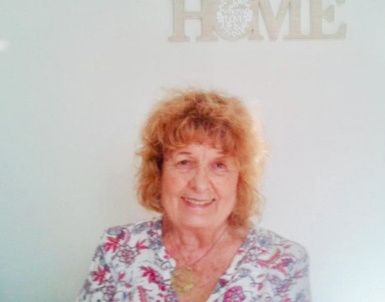 María del Carmen Capdepone fue docente durante más de cuarenta años. Con su sonrisa como bandera ha sabido sembrar amor por todos lados. Foto: Gentileza