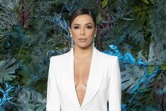 Eva Longoria y Kate del Castillo nos dan las mejores ideas para saber llevar un escote Foto: Hola!