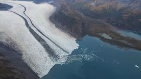 Alaska, indica el estudio, tiene glaciares que pueden generar grandes tsunamis. Foto Efe