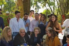 cuantos hijos tuvo vicente fernandez dentro y fuera de su matrimonio