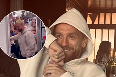 Alejandro Papu Gómez El Papu fue ovacionado por los pasajeros en un avión de regreso a España. Alejandro Papu Gómez El Papu fue ovacionado por los pasajeros en un avión de regreso a España.