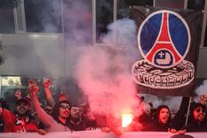 Los ultras se manifestaron contra todos. Foto: EFE