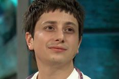 Paco se confesó en el living español. / Captura La Revuelta