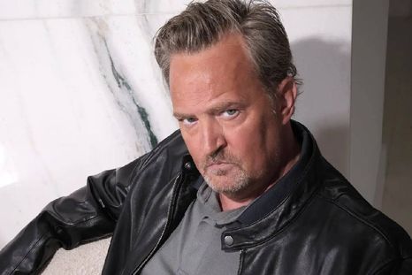 Cuántos millones de dólares gastó Matthew Perry para dejar de ser alcohólico
