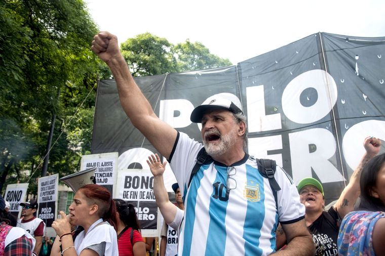 Más de 100 agrupaciones piqueteras marcharán de Congreso a Plaza de Mayo el miércoles. Foto: Télam