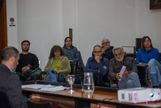 El jurado vecinal dictó un fallo unánime contra cuatro personas por vandalismo en espacios públicos y privados.