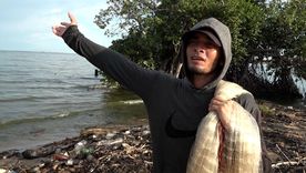 Wilder Fernández, un joven pescador del occidente de Venezuela, se ha visto afectado por la presencia militar de Estados Unidos en el Caribe. Wilder Fernández, un joven pescador del occidente de Venezuela, se ha visto afectado por la presencia militar de Estados Unidos en el Caribe.