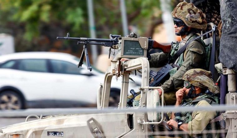 Las tropas de Israel continúan atacando Gaza. Foto: Efe.