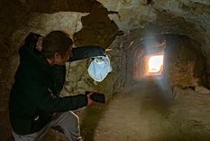 El túnel hallado cerca de Jerusalén tiene unos 50 metros de extensión y todavía desconcierta a los arqueólogos por su origen y su función.