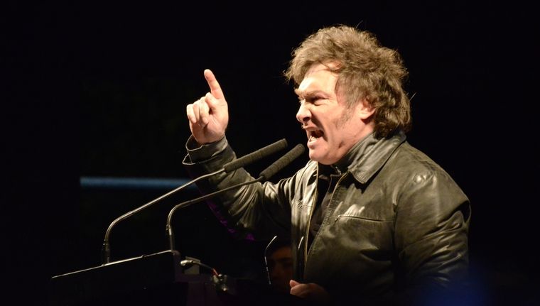 Javier Milei fue el centro de las críticas luego de su discurso en Davos. En esta ocasión, quienes salieron al cruce fueron los legisladores porteños de Unión por la Patria. Foto: Juan Mateo Aberastain Zubimendi / MDZ.