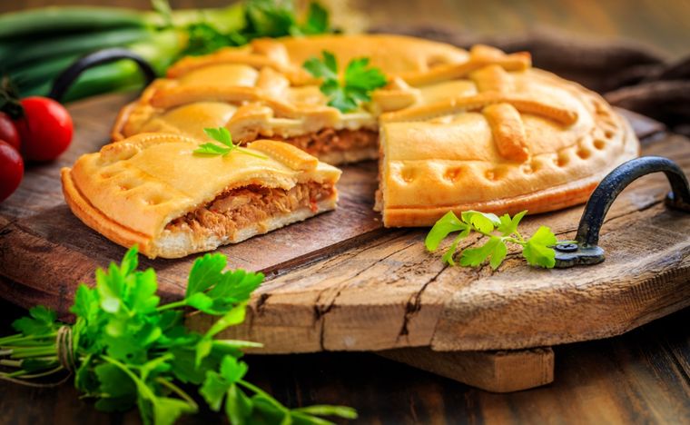 Tarta de atún Una receta simple y deliciosa de tarta de atún para hacer en minutos. Foto: Shutterstock