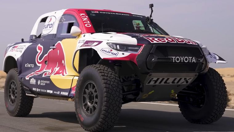 Toyota GR HIlux Dakar Foto: CarWow