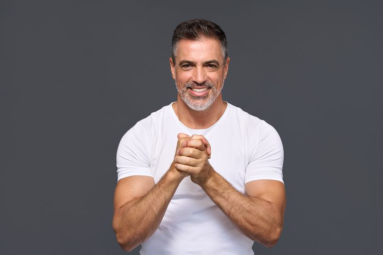 Estos movimientos físicos son ideales para personas mayores de 40 años o que se están iniciando en el entrenamiento físico. Foto: Shutterstock