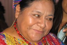 menchu respalda a ecuador contra chevron por contaminacion