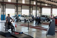 Los vendedores ilegales operan a través de Marketplace Foto: Walter Moreno/MDZ.