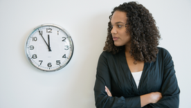 La ciencia explica por qué el tiempo pasa más lento cuando estamos a una semana de las vacaciones. La ciencia explica por qué el tiempo pasa más lento cuando estamos a una semana de las vacaciones.