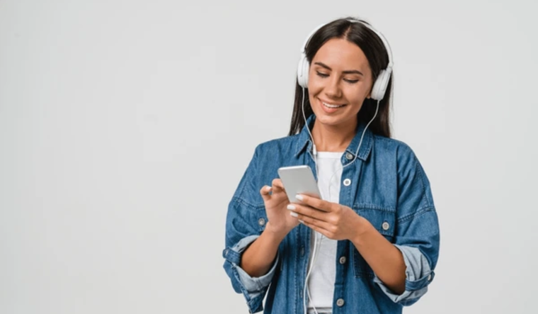 La repetición de canciones favoritas activa mecanismos cerebrales vinculados al placer, la memoria y la regulación emocional.