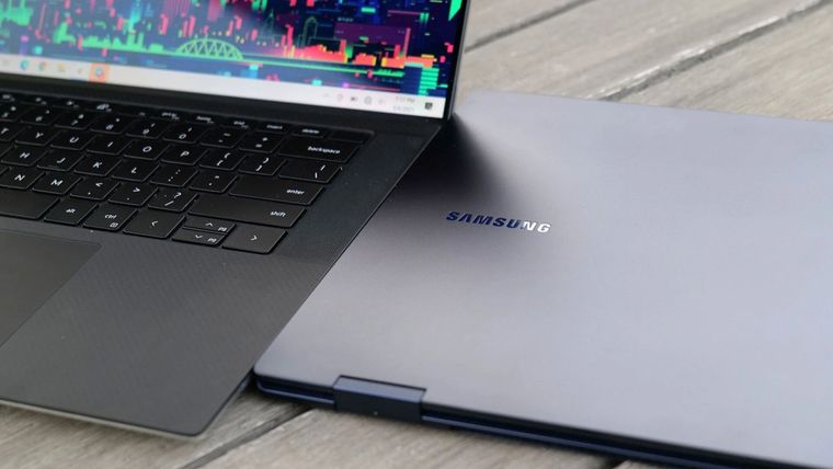 El Samsung Galaxy Book 6 Pro aparece en dos tamaños, anticipando versiones de 14 y 16 pulgadas. El Samsung Galaxy Book 6 Pro aparece en dos tamaños, anticipando versiones de 14 y 16 pulgadas.